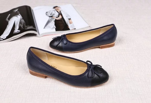 CHANEL Shallow mouth flat shoes Women--109